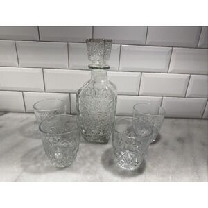 Godinger Crystal Whiskey Decanter 24 oz Barware With 4 Matching GlassesOLA009